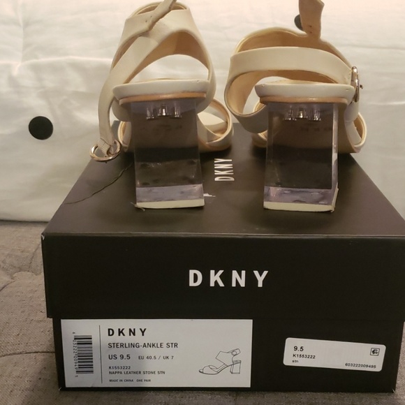 Sandals - Picture 3 of 3